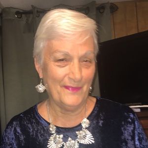 Meet your Posher, Joan